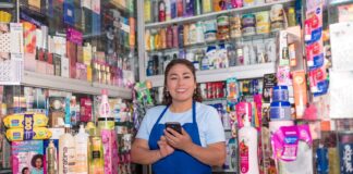 Desembolsos por WhatsApp: tecnología que acerca el crédito a todos los rincones del país