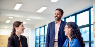 Inglés para adultos: los 4 mitos que frenan a quienes empiezan a estudiar después de los 30 años