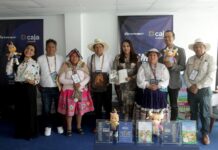 Caja Arequipa presenta libros que inspiran a emprendedores y promueven la educación financiera desde la niñez en el Seminario Internacional Arequipa 2026