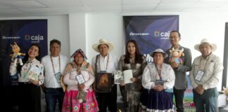 Caja Arequipa presenta libros que inspiran a emprendedores y promueven la educación financiera desde la niñez en el Seminario Internacional Arequipa 2026